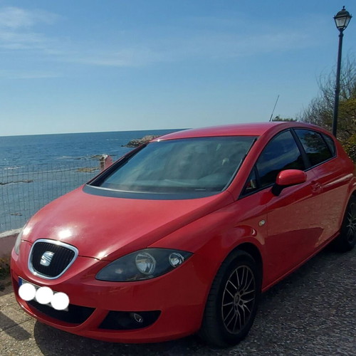 Seat Leon Reference 2008 used, red, 1.4L, 239000 km, manual