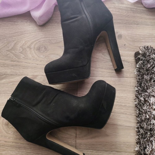 Sante black ankle boots like new, size 40