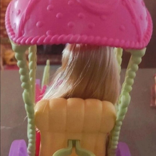 Barbie dolls like new