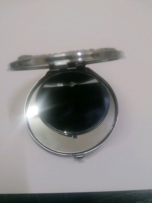 Double compact mirror new with magnifying side
