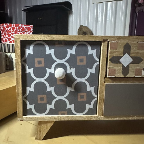 Office accessory organizer box