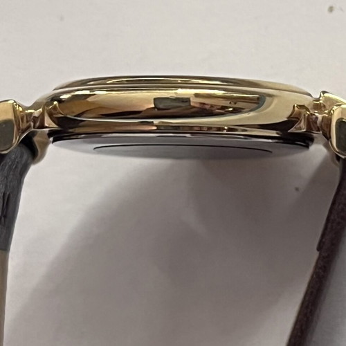 Pulsar vintage wristwatch 29mm like new, white
