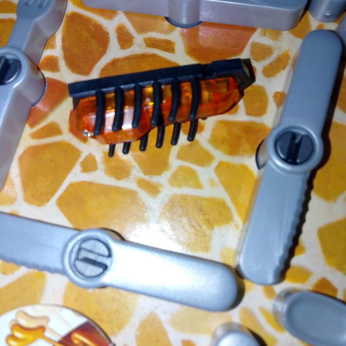 Ravensburger Cockroach board game like new