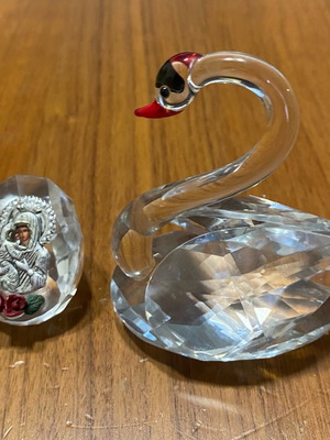 Decorative items like new, set of 2 pieces
