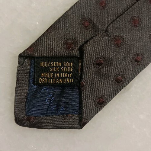 Hilton Italian silk tie like new, brown and red