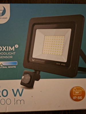 LED προβολέας 220W με ανιχνευτή κίνησης PIR και IP66 αδιάβροχος