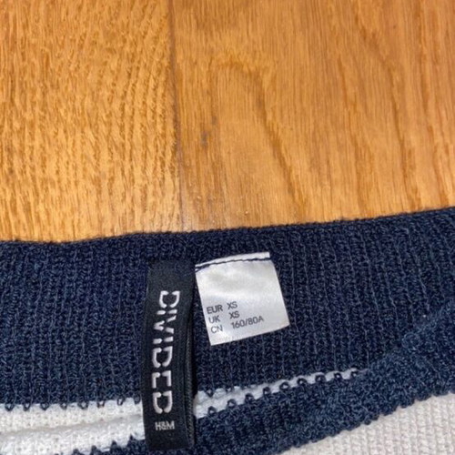 White-blue cropped sweater like new, loose fit