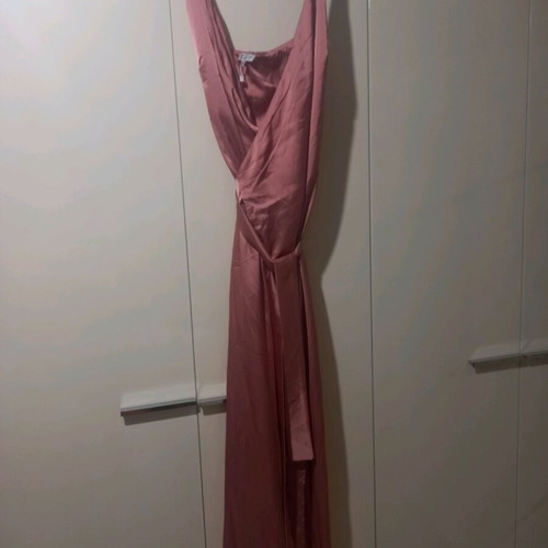Wrap satin dress unused, size M, pink, like new