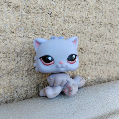 Littlest Pet Shop Hasbro collection, like new, 70+ figures