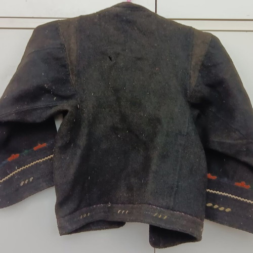 Traditional woolen coat collectible used, vintage