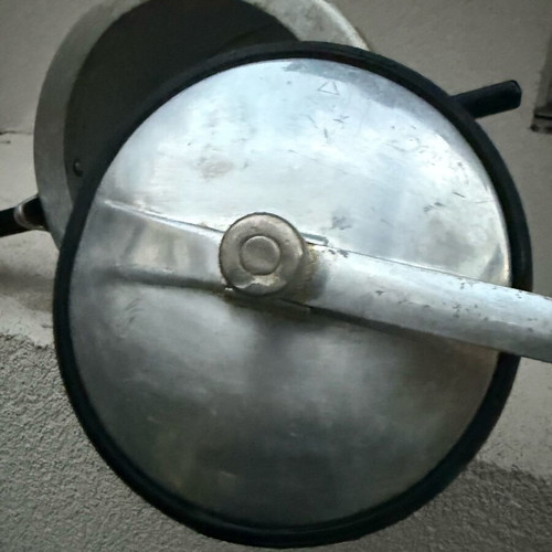 Pressure cooker used from the last century