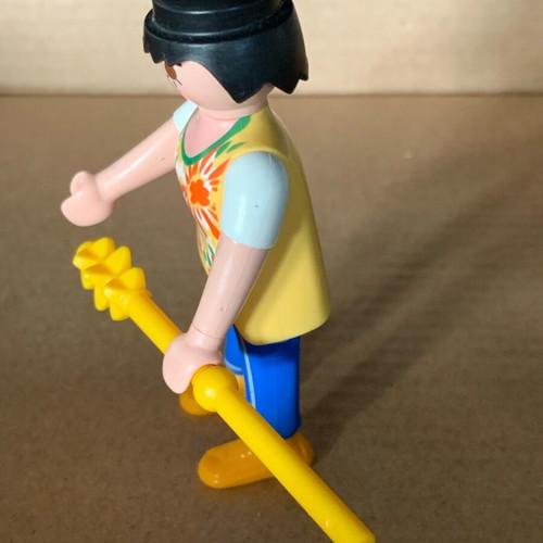 Playmobil figures used, 28 hippies without box