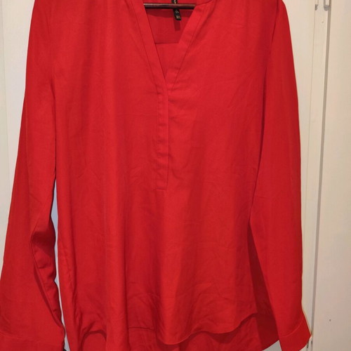 Red shirt Stradivarius X large Eur 42 like new
