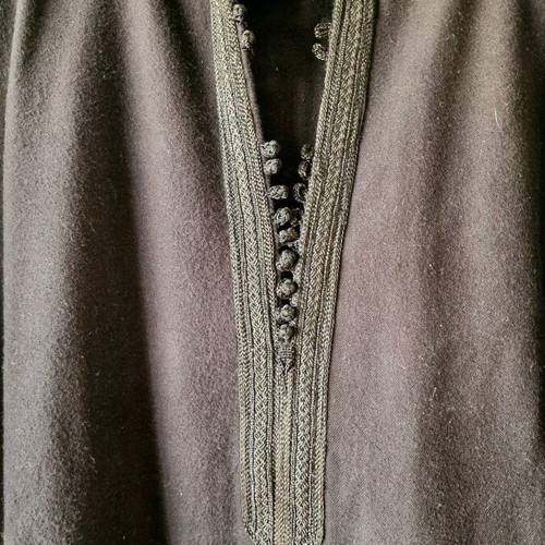 Moroccan men's kelebia like new, black, woolen