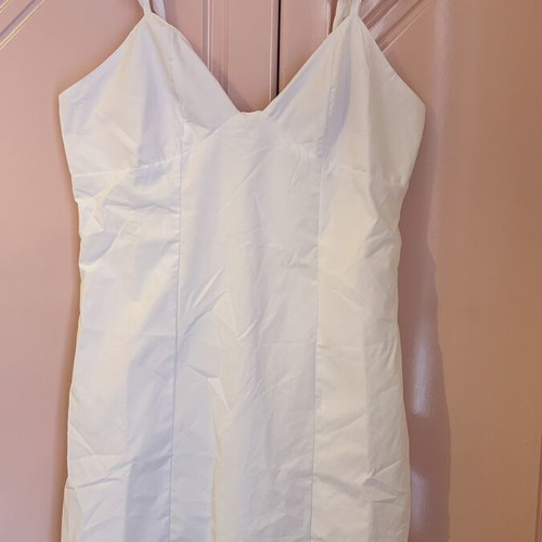Dress white, like new, size L 40 12, short