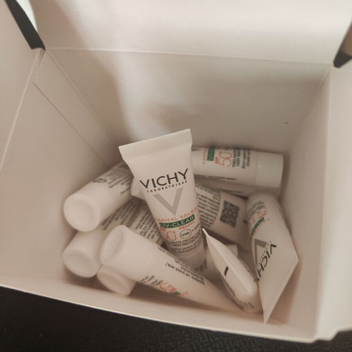 Vichy Capital Soleil UV Clear SPF50+ Αντιλιακό προσώπου 12x3ml καινούργιο