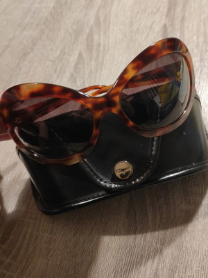 Salvatore Ferragamo sunglasses used, brown with case