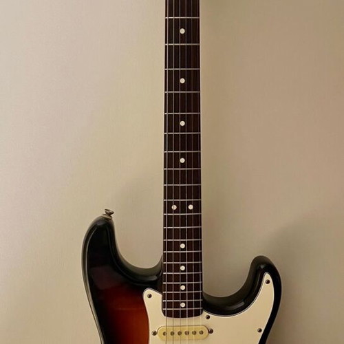 Fender Stratocaster 1994 Fire-Era Sunburst guitar like new