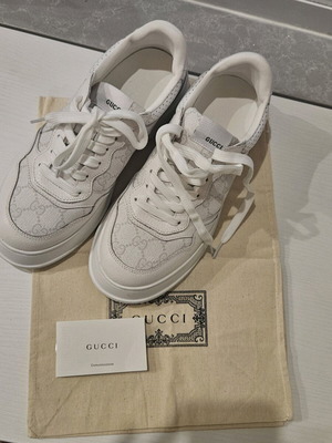 Sneaker Gucci λευκά, νούμερο 39, σχεδόν αχρησιμοποίητα με κουτί