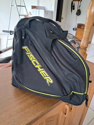 Fischer ski boot bag like new