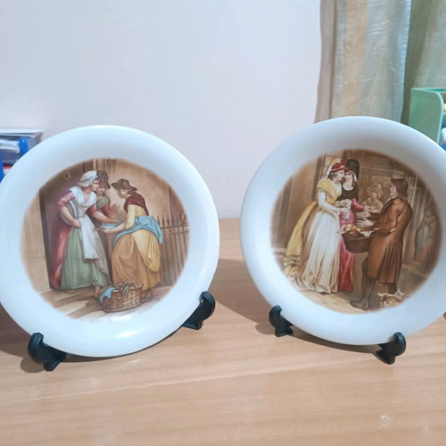 Candia vintage decorative plates set of 2 20cm romantic scene like new