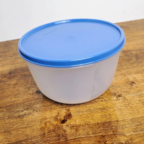 Tupperware Modular Bowl 1.9L with Blue Lid, new