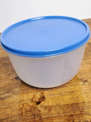 Tupperware Modular Bowl 1.9L with Blue Lid, new
