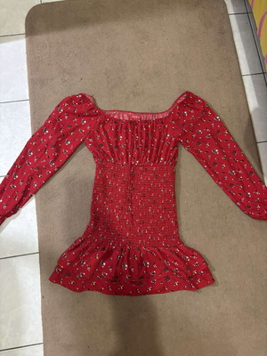 Guess φόρεμα ανοιξιατικό σαν καινούργιο, μέγεθος M, κόκκινο