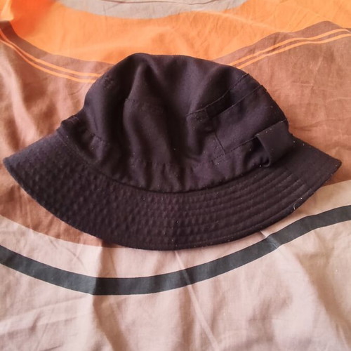 Bucket hat black used, minimal wear