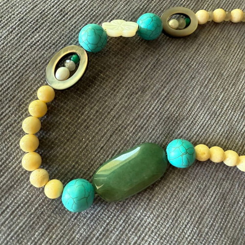 Necklace with semiprecious stones by Titi Jewels like new, beige and turquoise