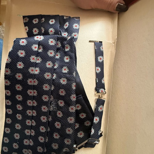 Silk bow tie and belt set new dark blue with flowers