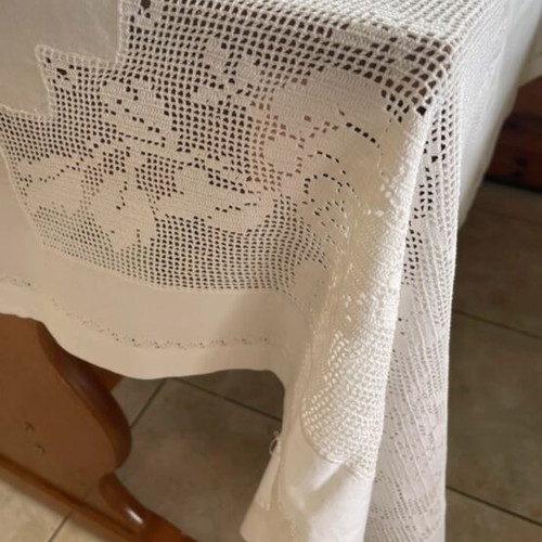 Linen tablecloth handmade with lace and openwork like new
