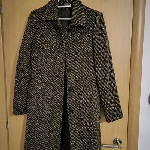 Sarah Lawrence coat like new, brown shades, size S