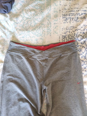 Vintage γκρι φόρμα Nike Studio XL μεταχειρισμένη με χιαστί μέση