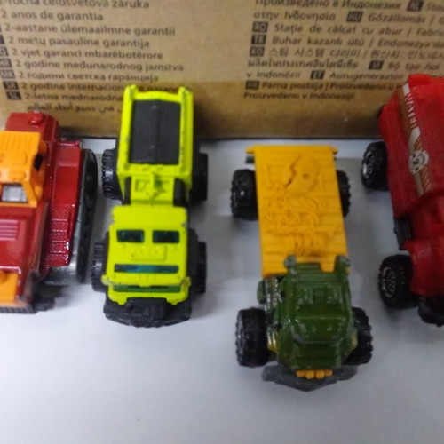Matchbox toy cars used, set of 4 trucks and construction vehicles