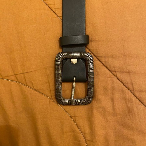 Black belt with buckle 105cm like new
