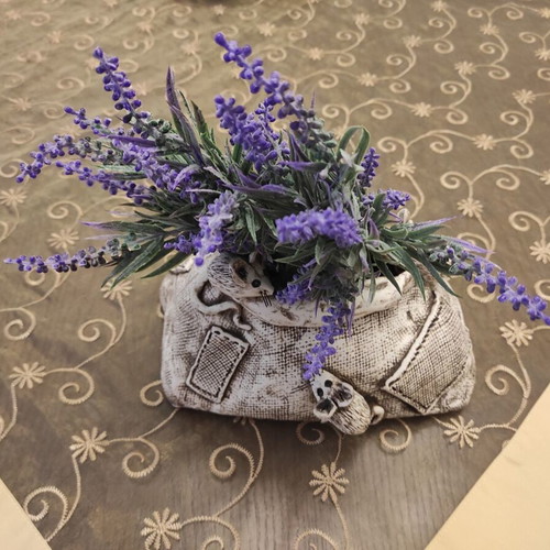 Table ceramic decorative item new