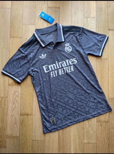 REAL MADRID 24/25 THIRD JERSEY (M)