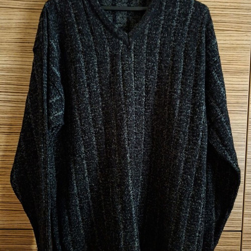 Wool sweater black XL used, minimal wear