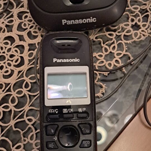 Panasonic KX-TG cordless phone used, black, speakerphone, extra handset support