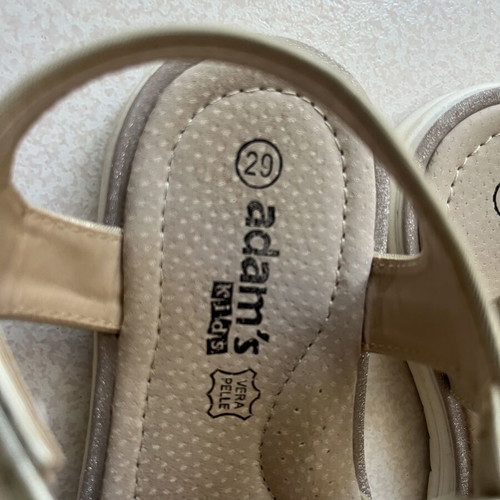 Adam's Shoes Girl's Gold Sandals Size 29 Like New
