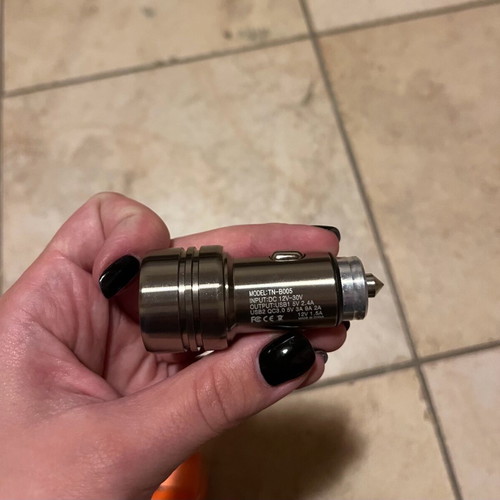 Car charger with 2 fast charging ports new
