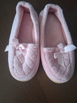 Women's slippers used, pink size 38