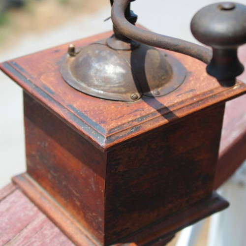 French coffee grinder 1900 used, kitchen item