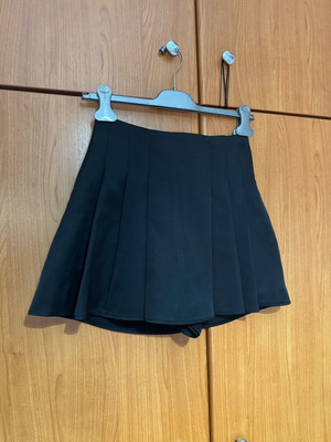 Zara satin skort with pleats like new, black, size S