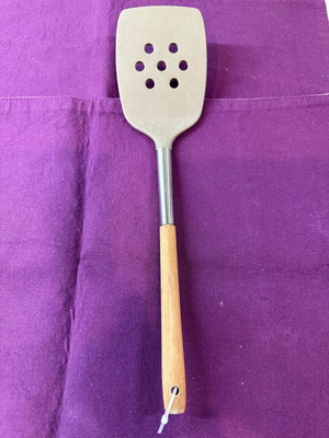 Silicone slotted spatula with wooden handle like new, 31 cm