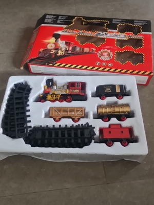 Large train set like new, complete and functional