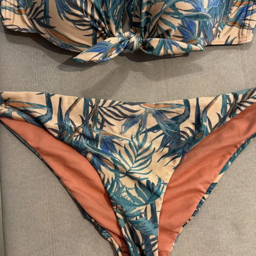 Pretty Me tropical bikini set size Large like new