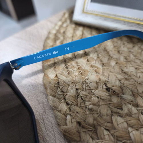 Lacoste sunglasses blue frame with blue mirror lens wayfarer style size 54 like new