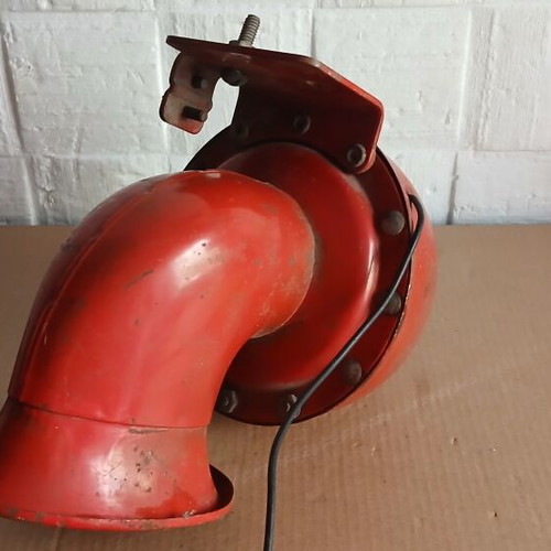 Bull horn vintage vehicle horn used, metal